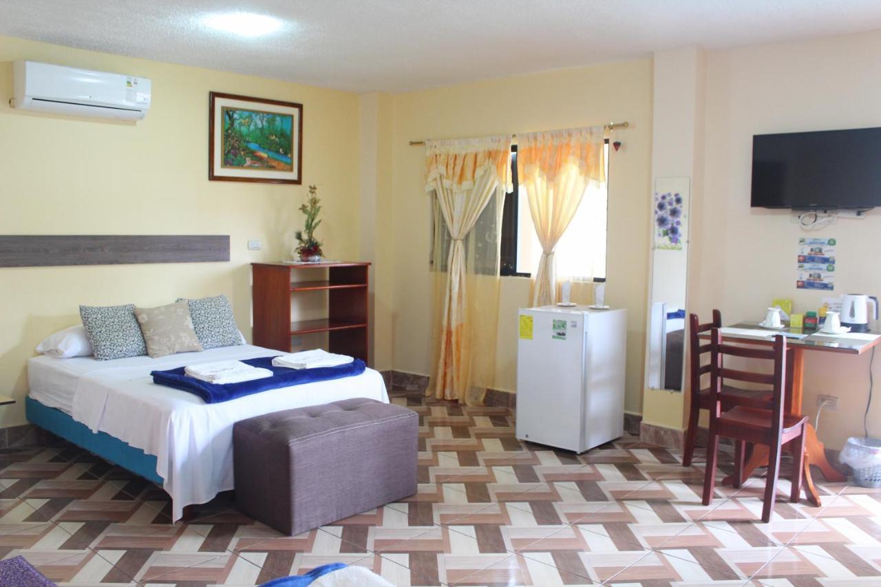 Hostal Romy Puerto Baquerizo Moreno Ngoại thất bức ảnh