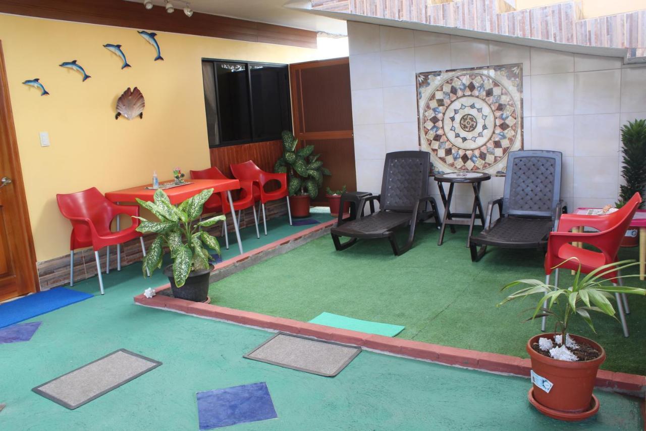 Hostal Romy Puerto Baquerizo Moreno Ngoại thất bức ảnh
