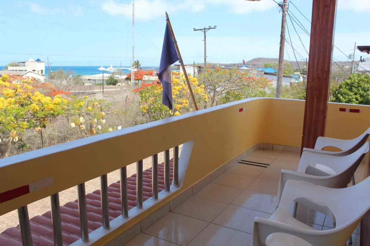 Hostal Romy Puerto Baquerizo Moreno Ngoại thất bức ảnh