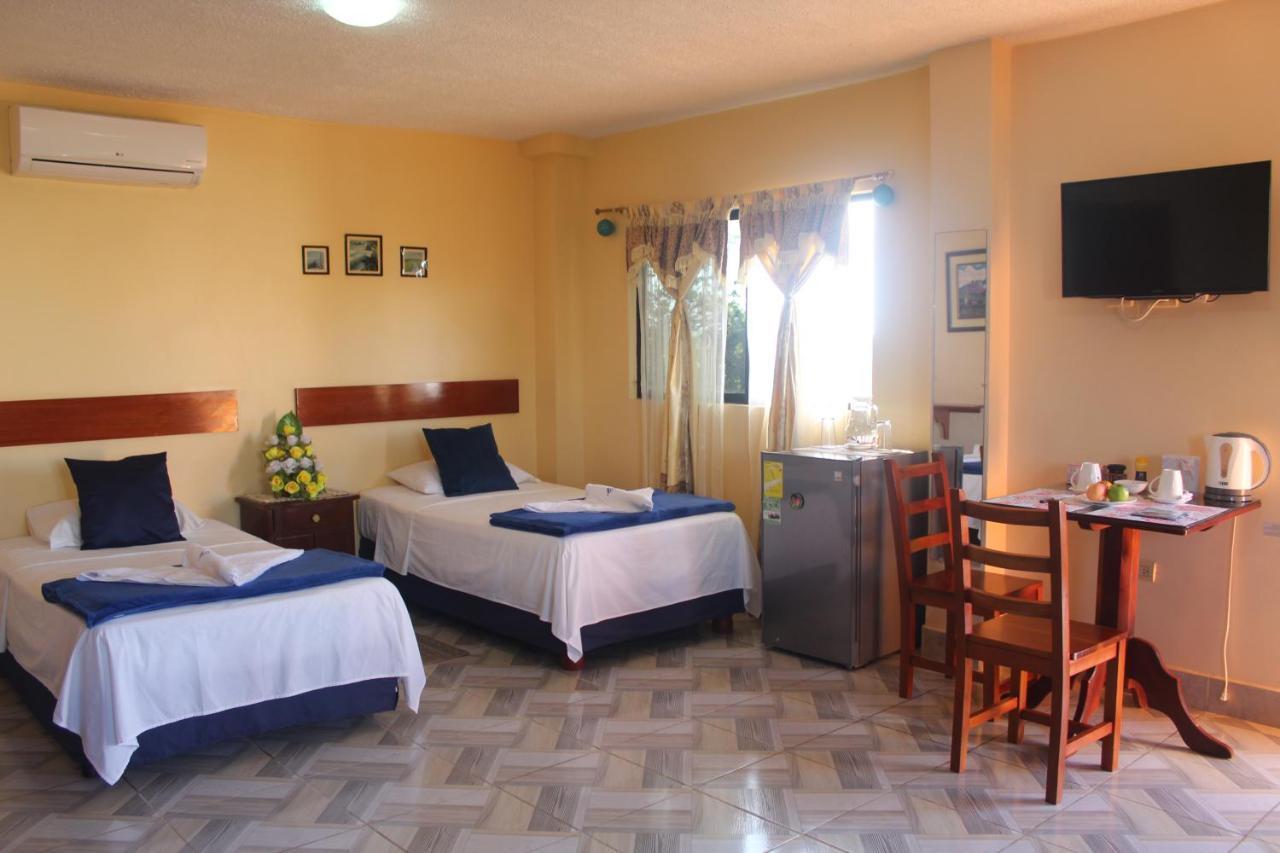 Hostal Romy Puerto Baquerizo Moreno Ngoại thất bức ảnh