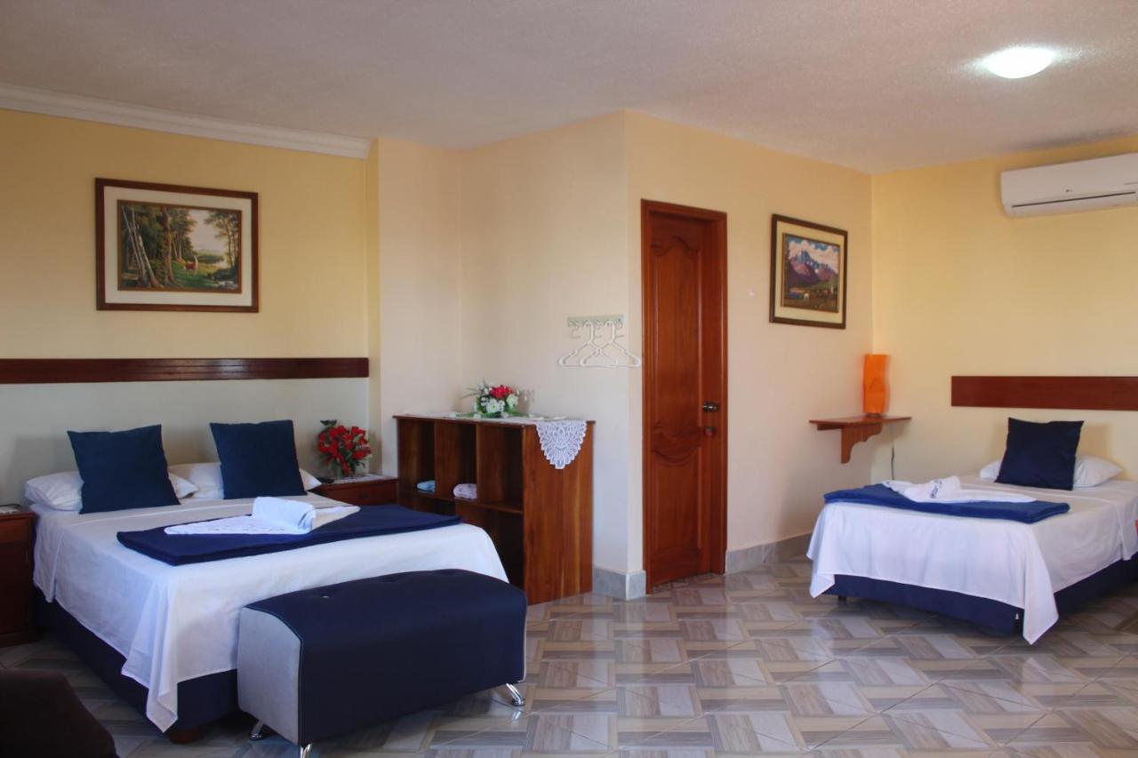 Hostal Romy Puerto Baquerizo Moreno Ngoại thất bức ảnh
